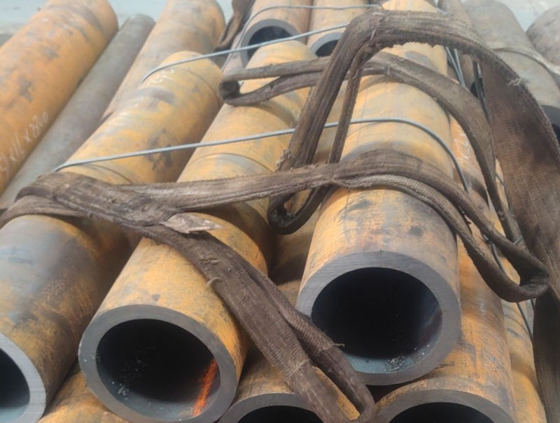 合山15CrMoG无缝钢管切割